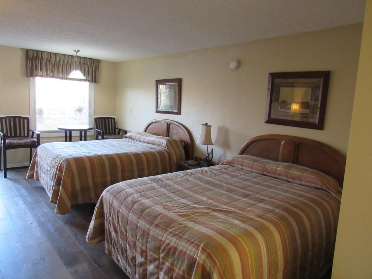 Hotel Halesford Harbour Moneta Habitación foto